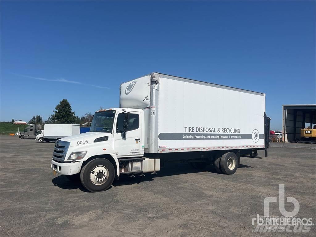 Hino 268 Furgone chiuso