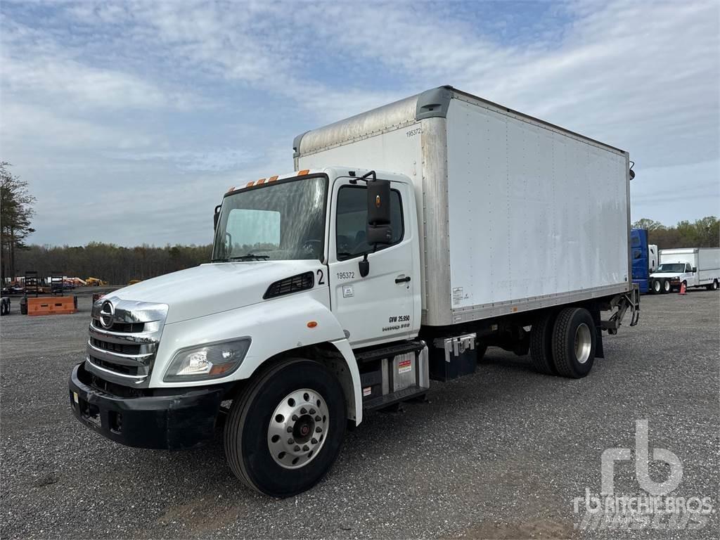 Hino 268 Furgone chiuso