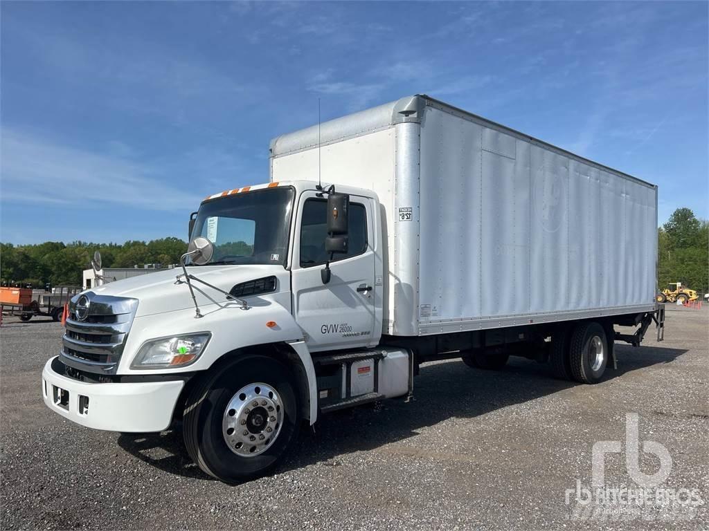 Hino 268 Furgone chiuso
