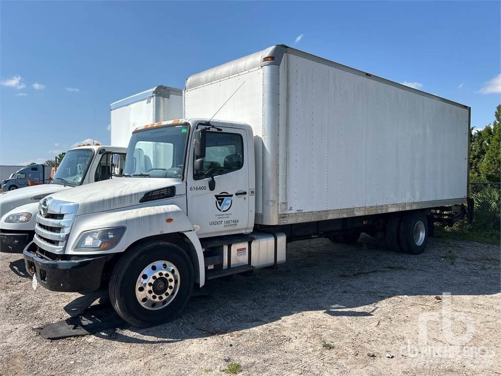 Hino 268 Furgone chiuso