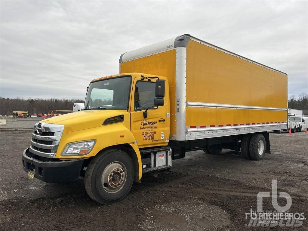 Hino 268 Furgone chiuso