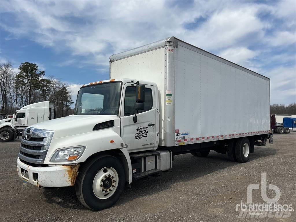 Hino 268 Furgone chiuso
