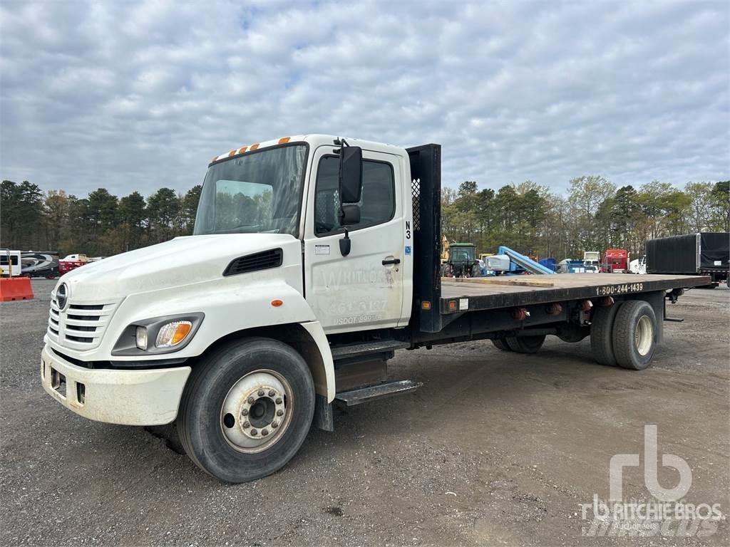 Hino 268 Camion con sponde ribaltabili