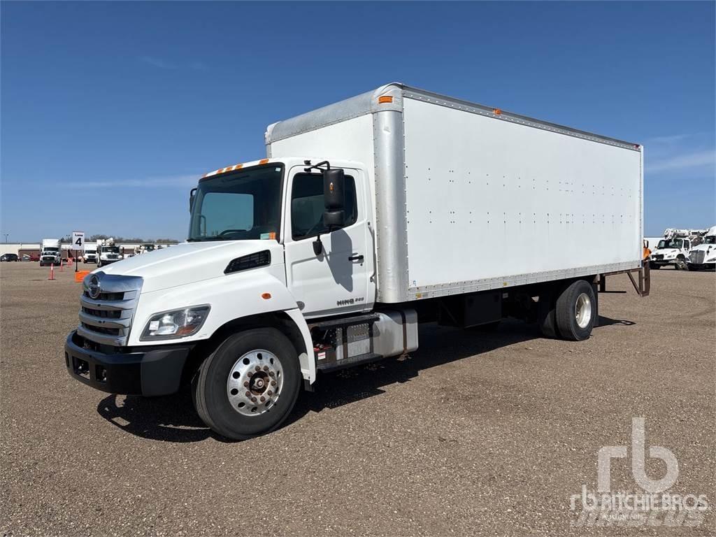 Hino 268 Furgone chiuso