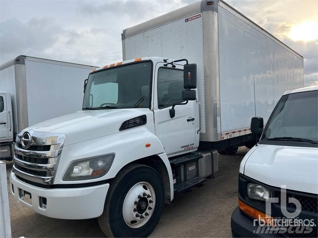 Hino 268 Furgone chiuso