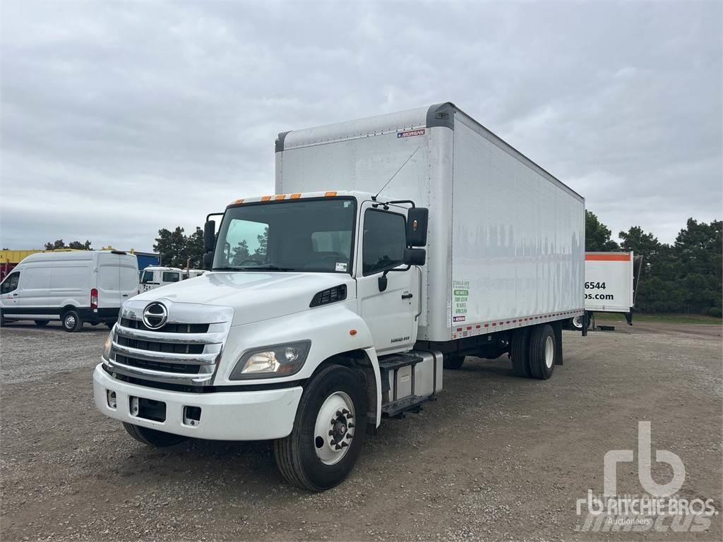 Hino 268 Furgone chiuso