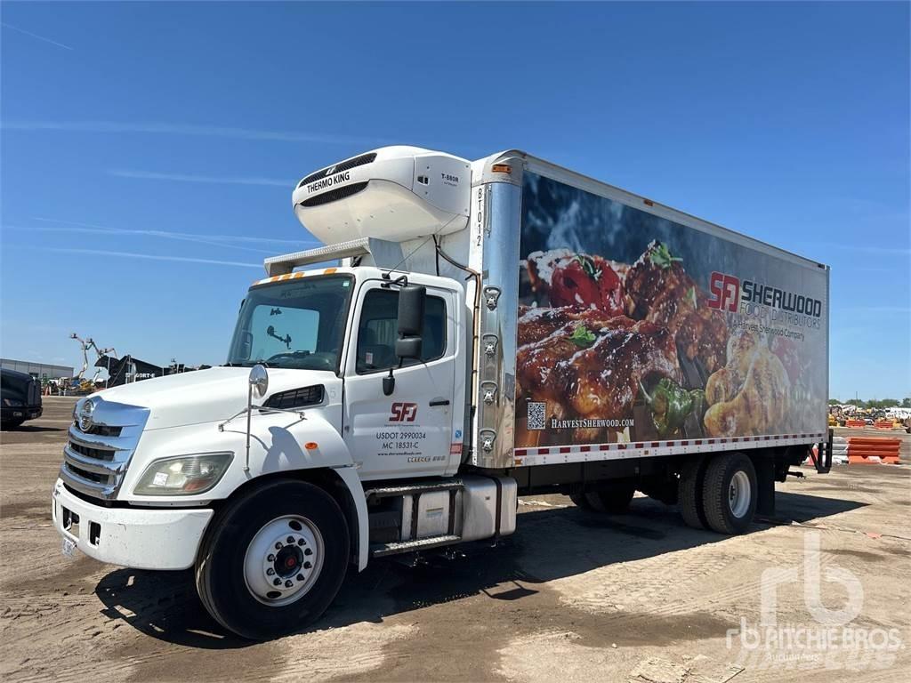 Hino 338 Van a temperatura controllata
