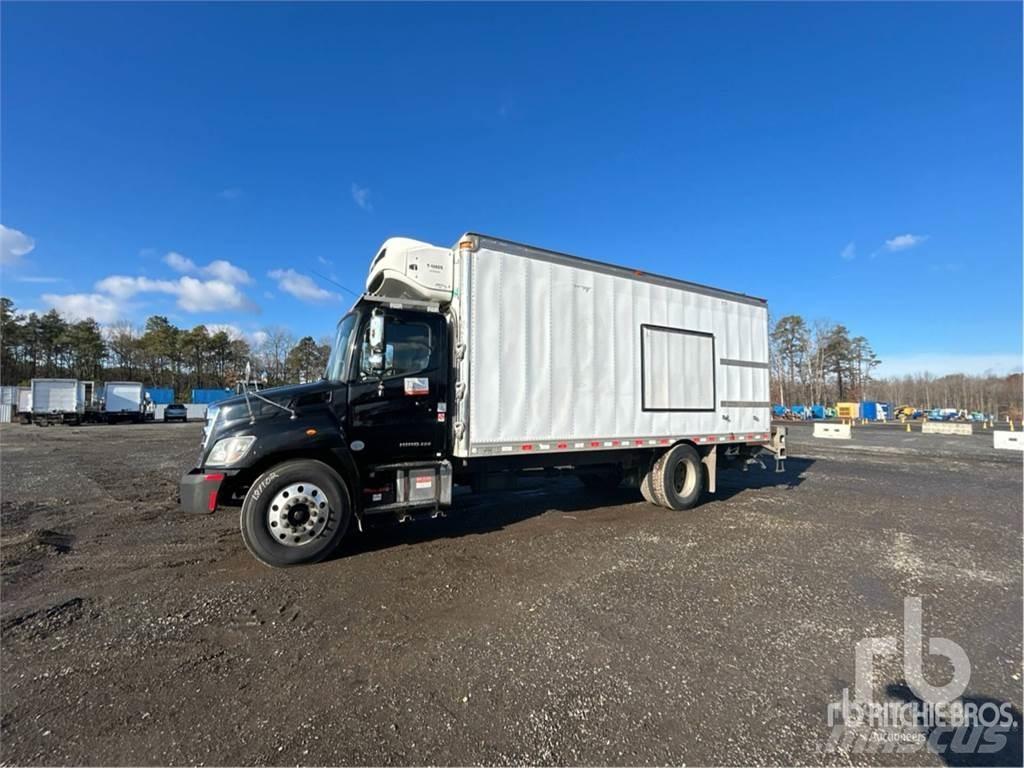 Hino 338 Van a temperatura controllata