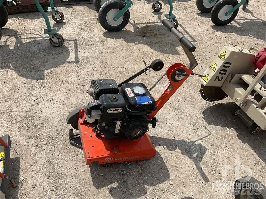 Husqvarna MG8 Macchinari Tagliasfalto