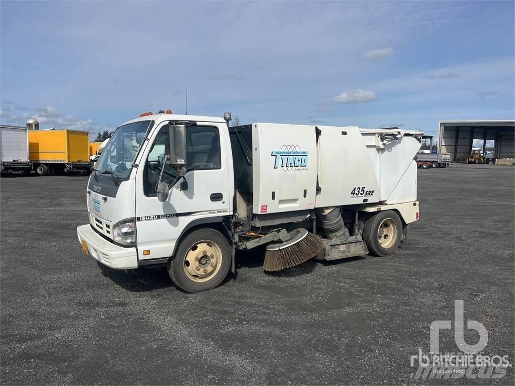 Isuzu NQR Autocarro spazzatrice