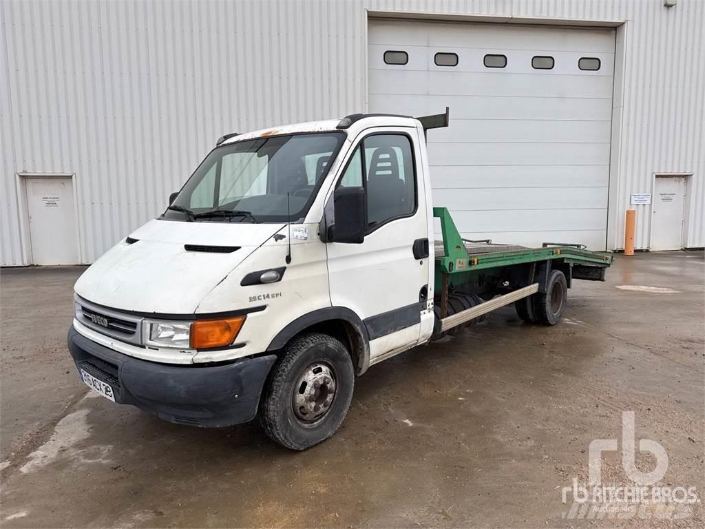 Iveco 35C14HPI Autocarro pianale / argano