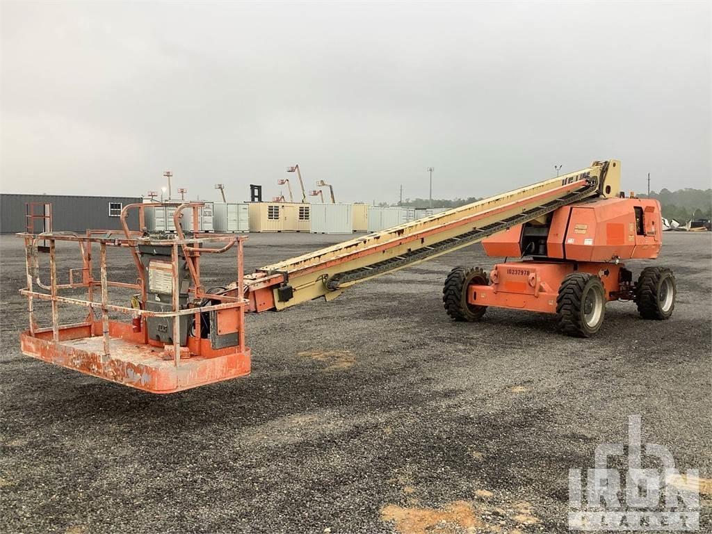 JLG 800S Piattaforme a braccio articolato