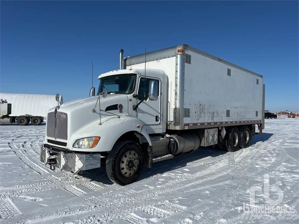 Kenworth T440 Furgone chiuso