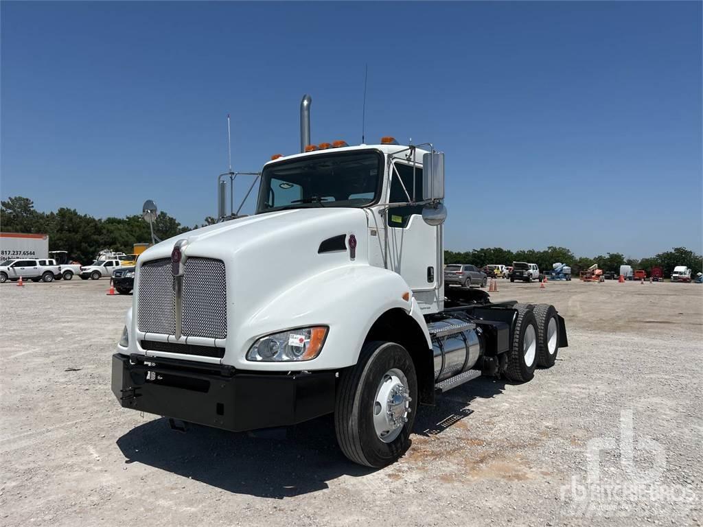 Kenworth T440 Motrici e Trattori Stradali