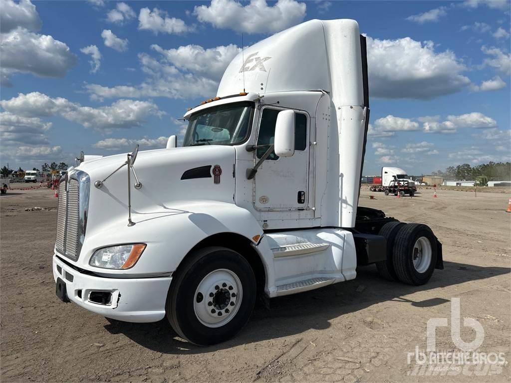 Kenworth T660 Motrici e Trattori Stradali