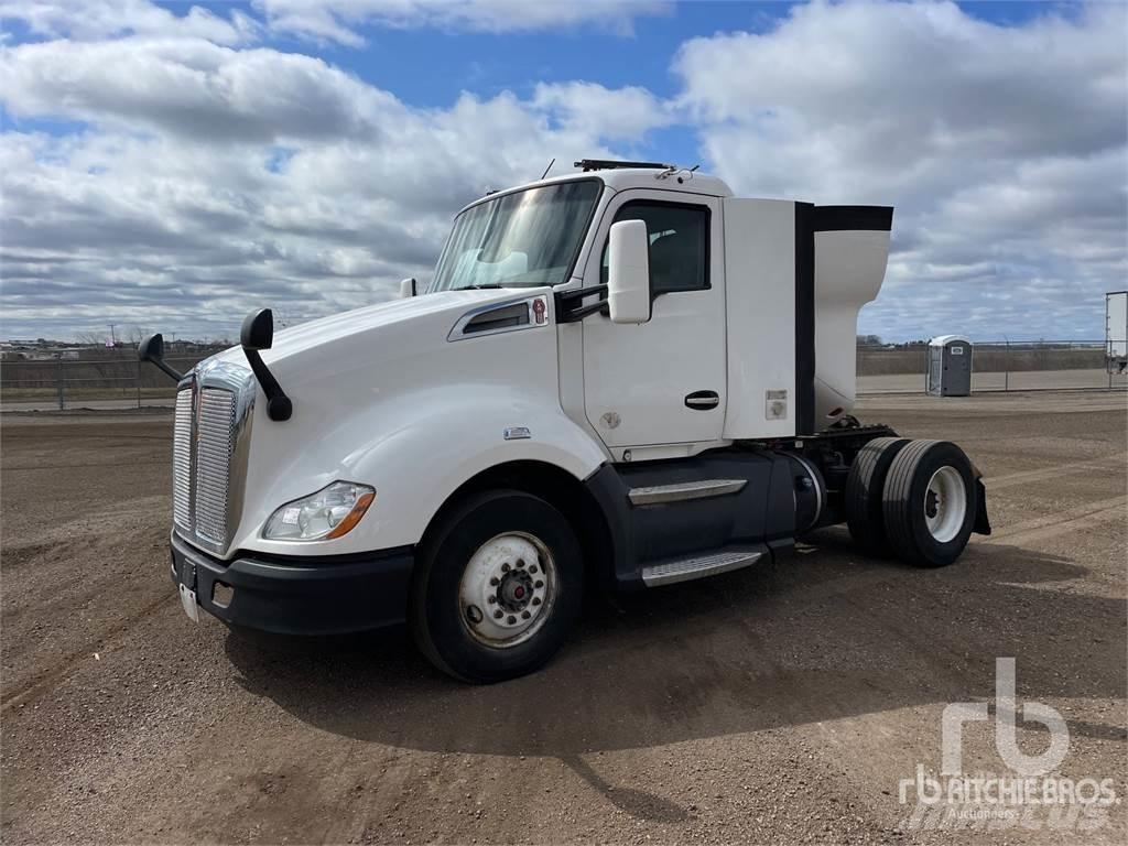 Kenworth T660 Motrici e Trattori Stradali
