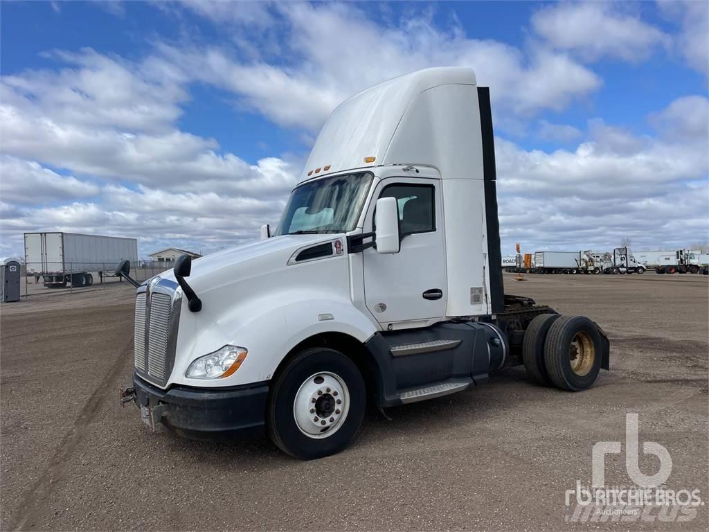 Kenworth T660 Motrici e Trattori Stradali