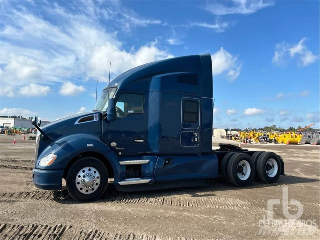 Kenworth T680 Motrici e Trattori Stradali