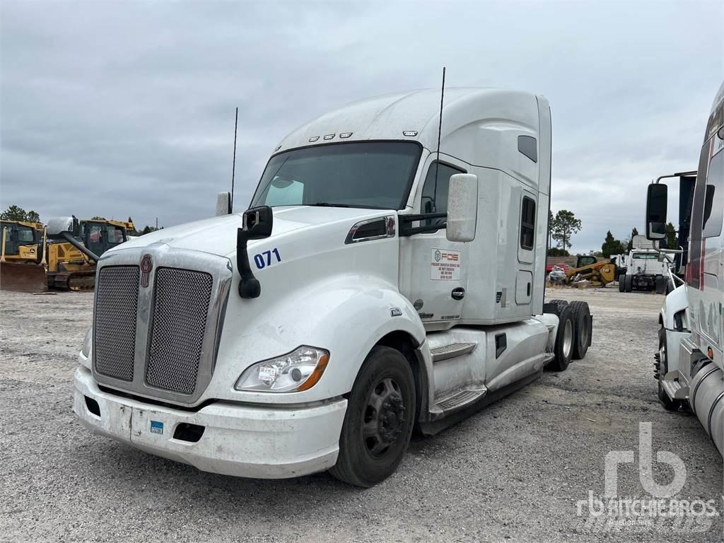 Kenworth T680 Motrici e Trattori Stradali
