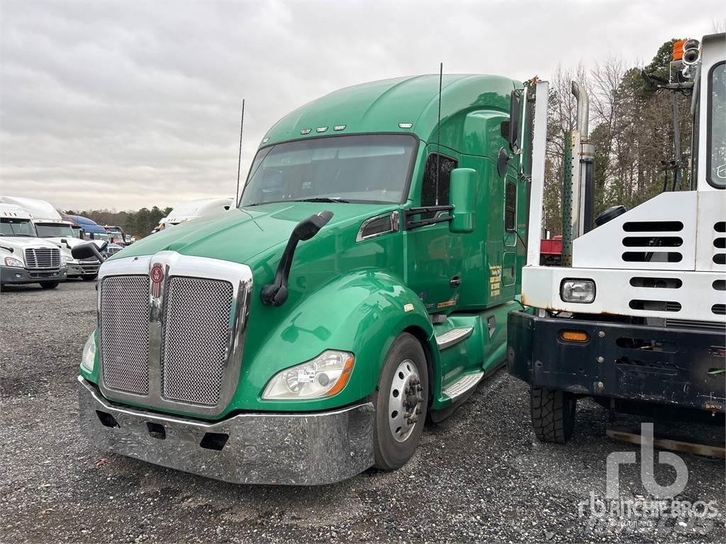 Kenworth T680 Motrici e Trattori Stradali