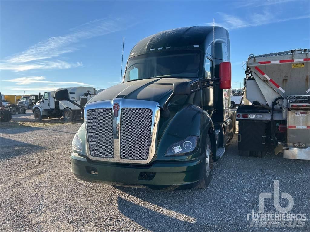 Kenworth T680 Motrici e Trattori Stradali