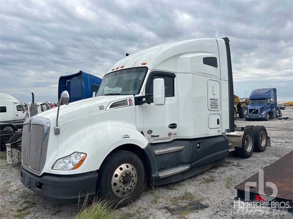 Kenworth T680 Motrici e Trattori Stradali