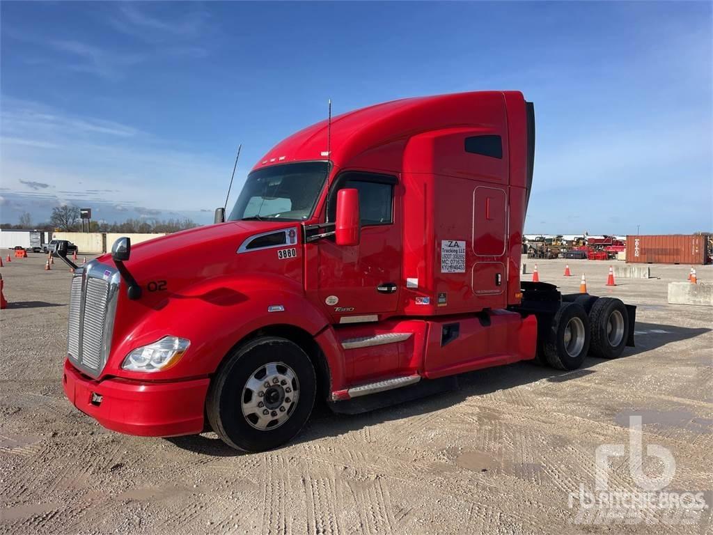 Kenworth T680 Motrici e Trattori Stradali