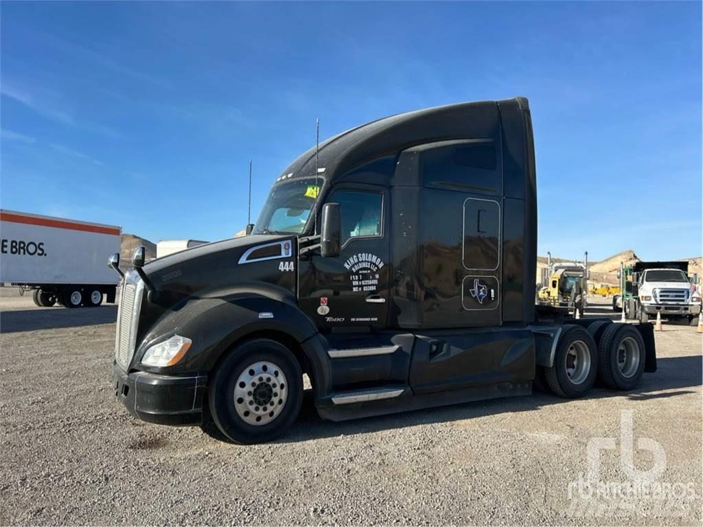 Kenworth T680 Motrici e Trattori Stradali