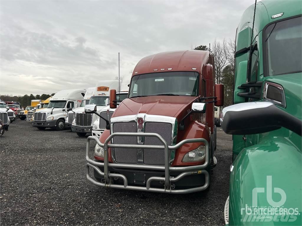 Kenworth T680 Motrici e Trattori Stradali