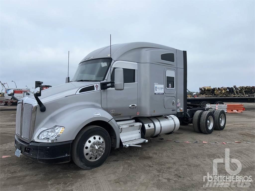 Kenworth T680 Motrici e Trattori Stradali