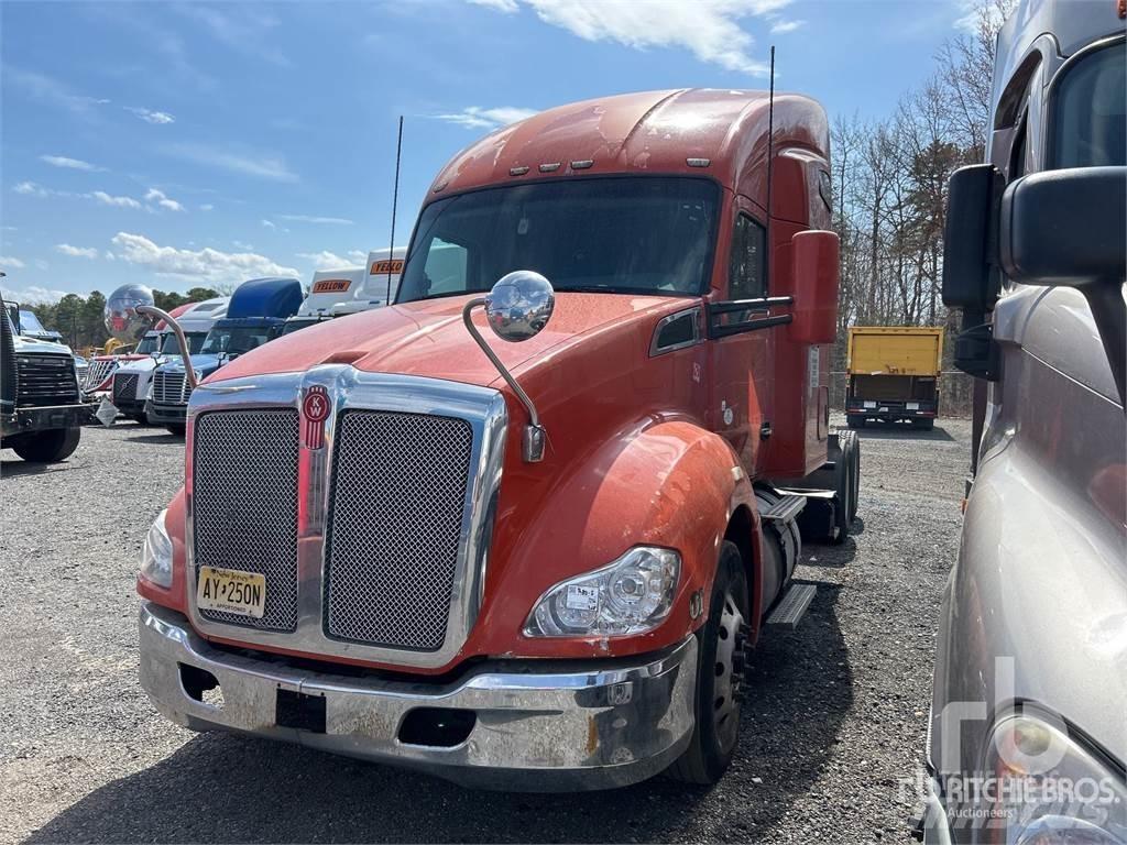 Kenworth T680 Motrici e Trattori Stradali