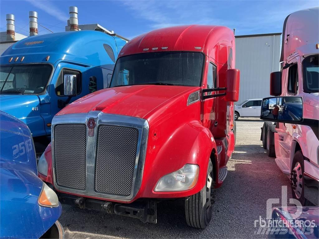Kenworth T680 Motrici e Trattori Stradali