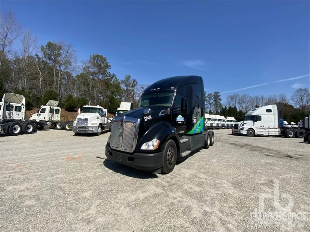 Kenworth T680 Motrici e Trattori Stradali
