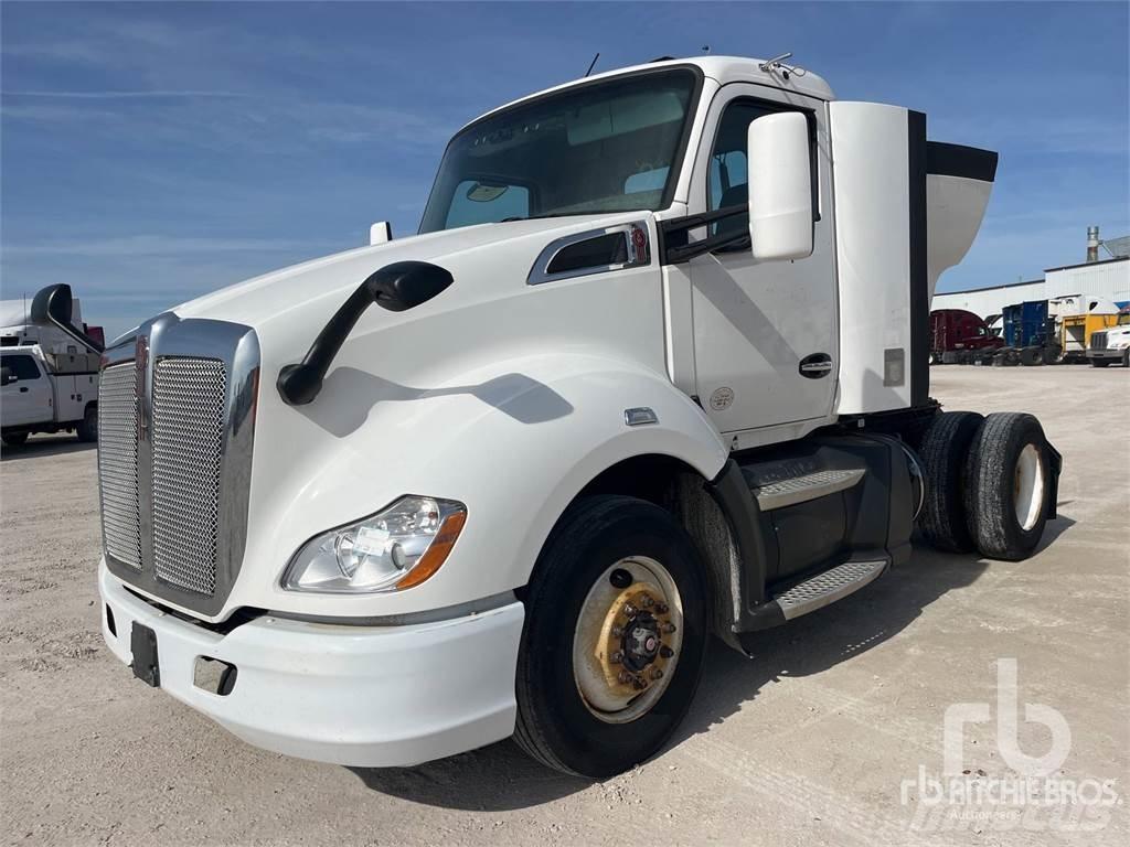 Kenworth T680 Motrici e Trattori Stradali
