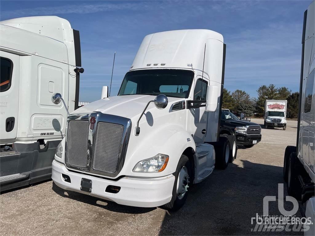 Kenworth T680 Motrici e Trattori Stradali