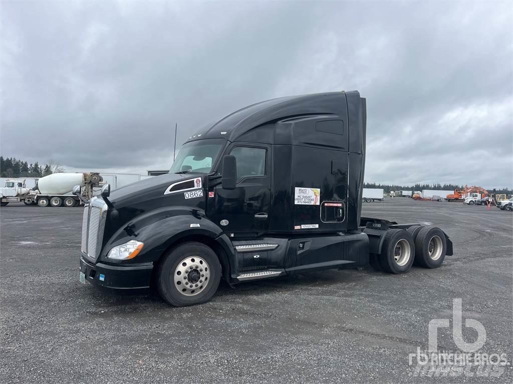 Kenworth T680 Motrici e Trattori Stradali