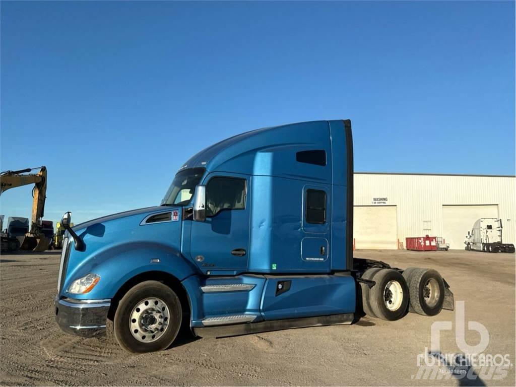 Kenworth T680 Motrici e Trattori Stradali