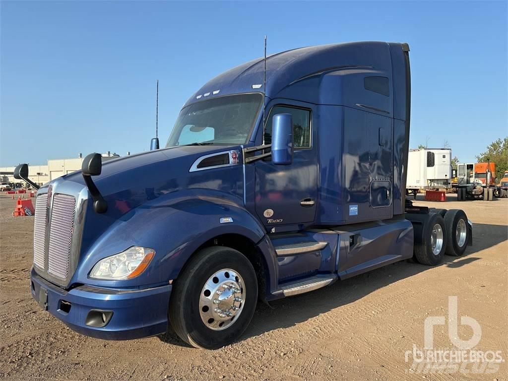 Kenworth T680 Motrici e Trattori Stradali