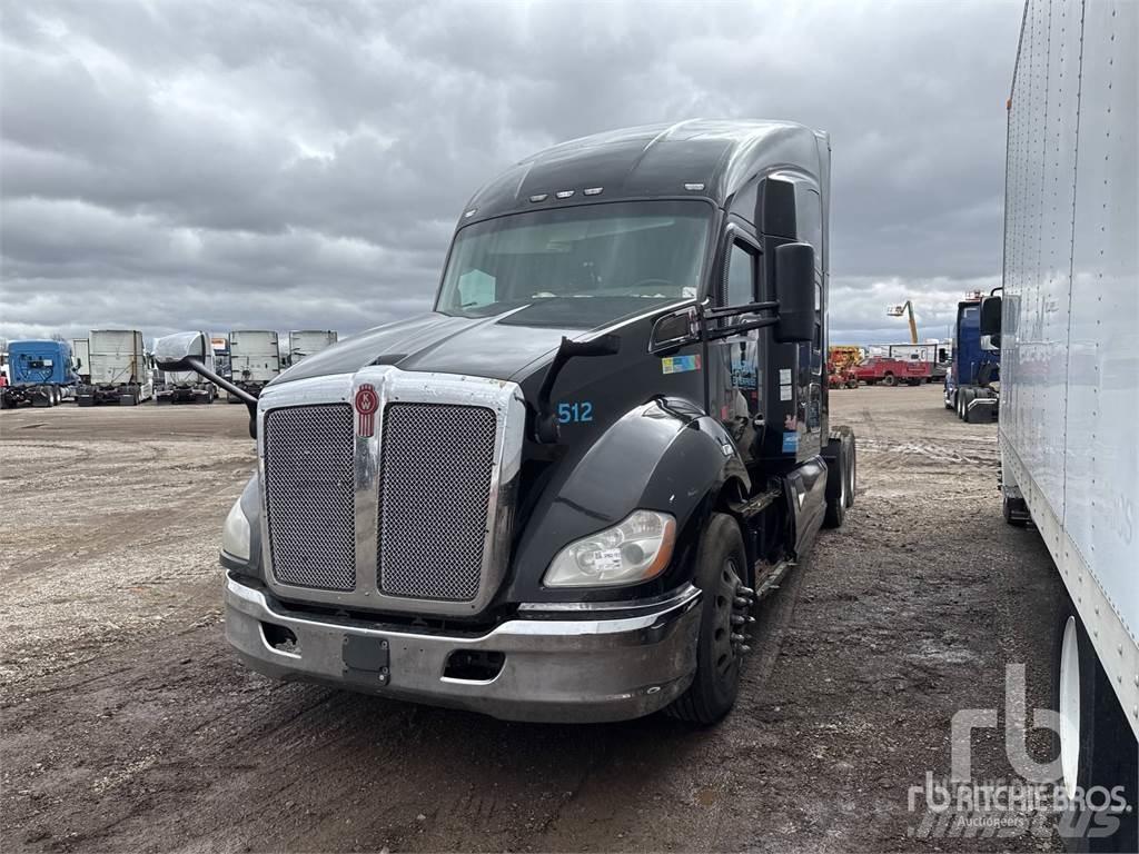 Kenworth T680 Motrici e Trattori Stradali