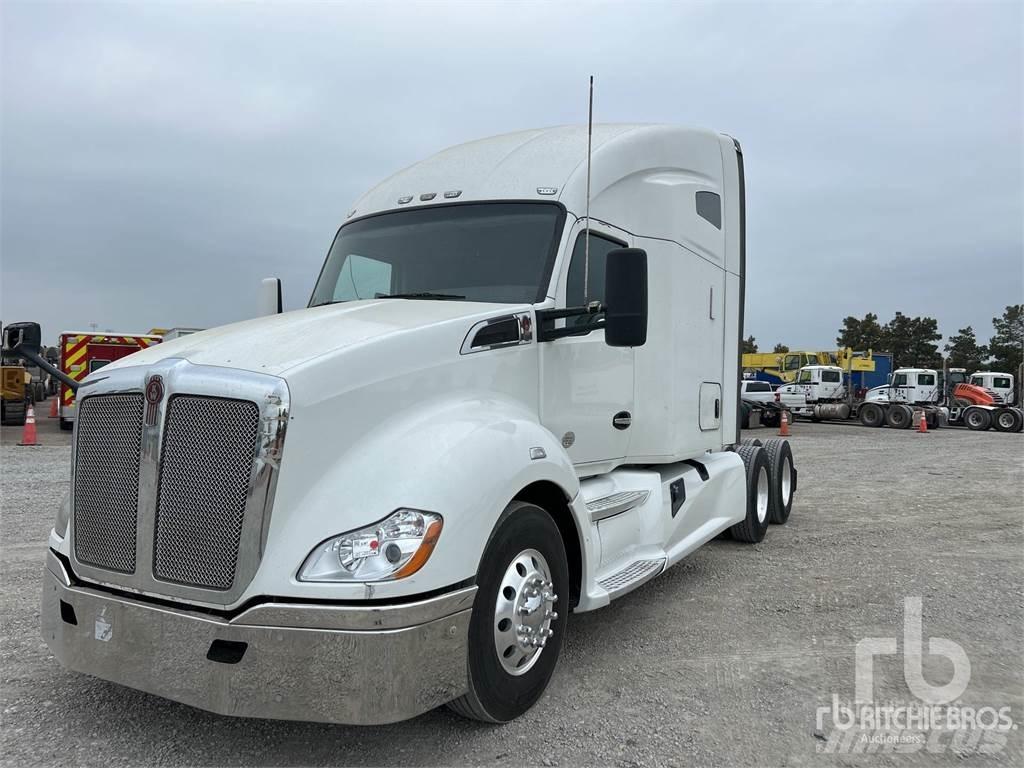 Kenworth T680 Motrici e Trattori Stradali