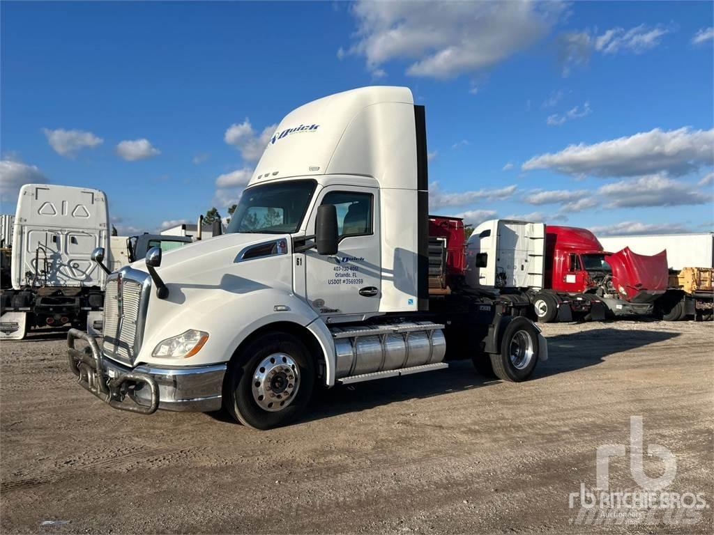 Kenworth T680 Motrici e Trattori Stradali