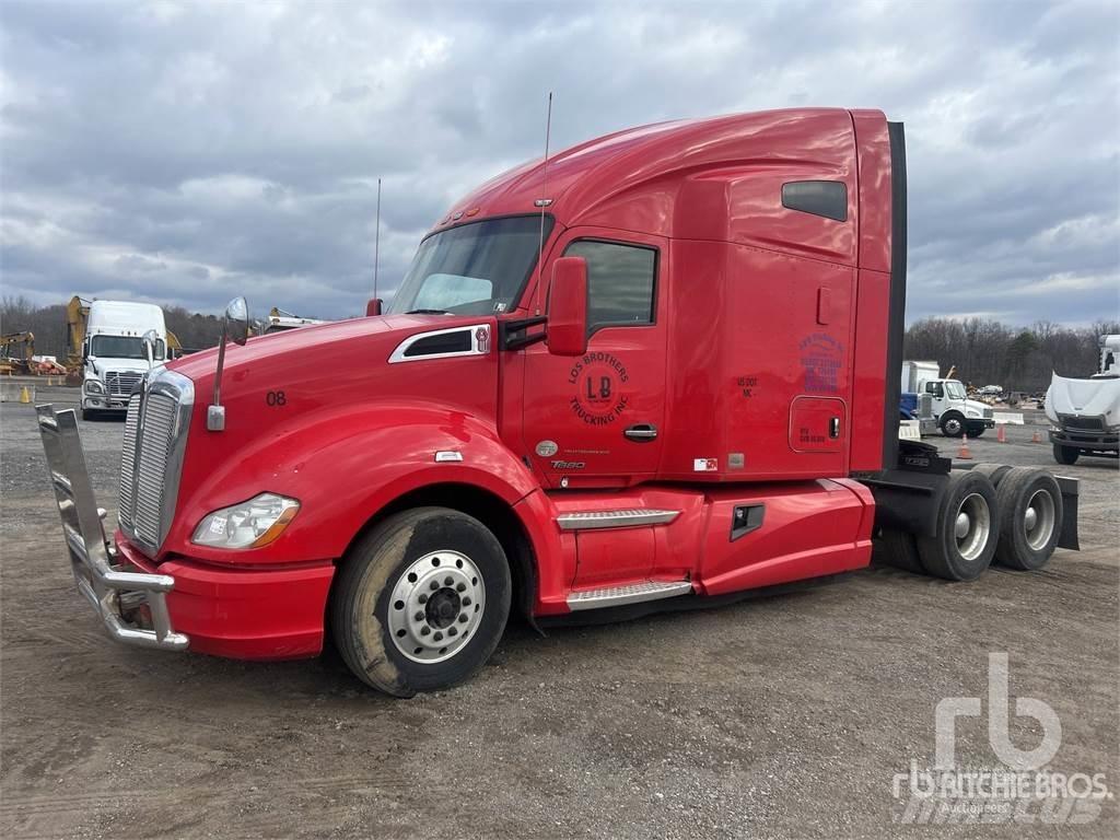 Kenworth T680 Motrici e Trattori Stradali