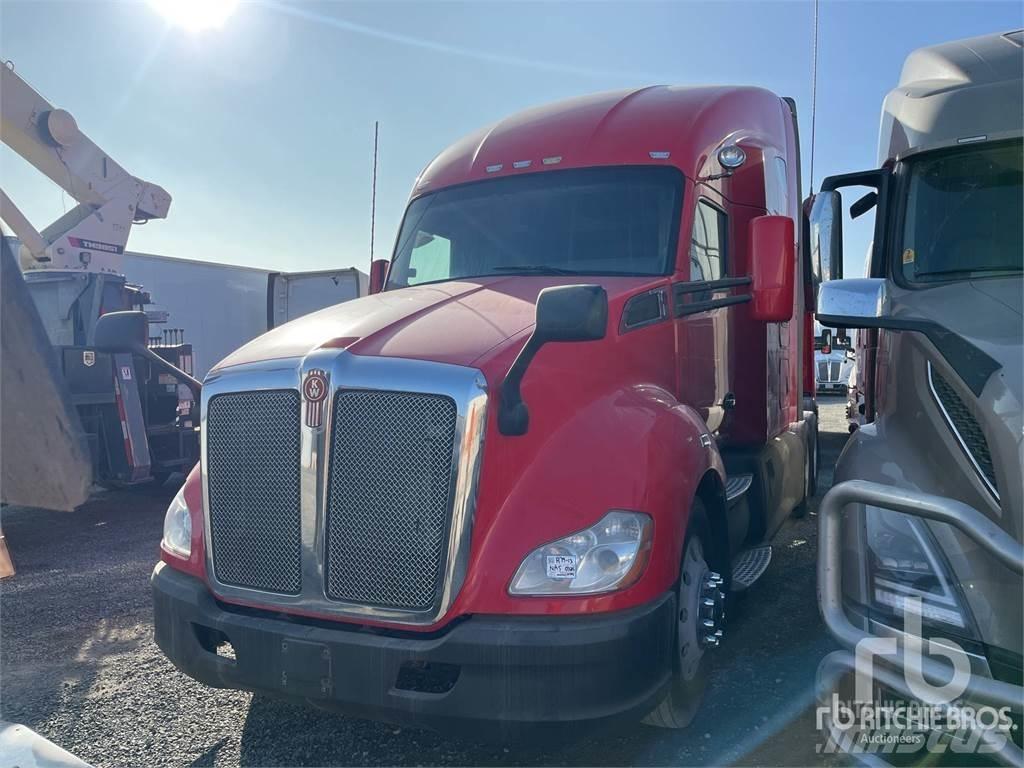 Kenworth T680 Motrici e Trattori Stradali