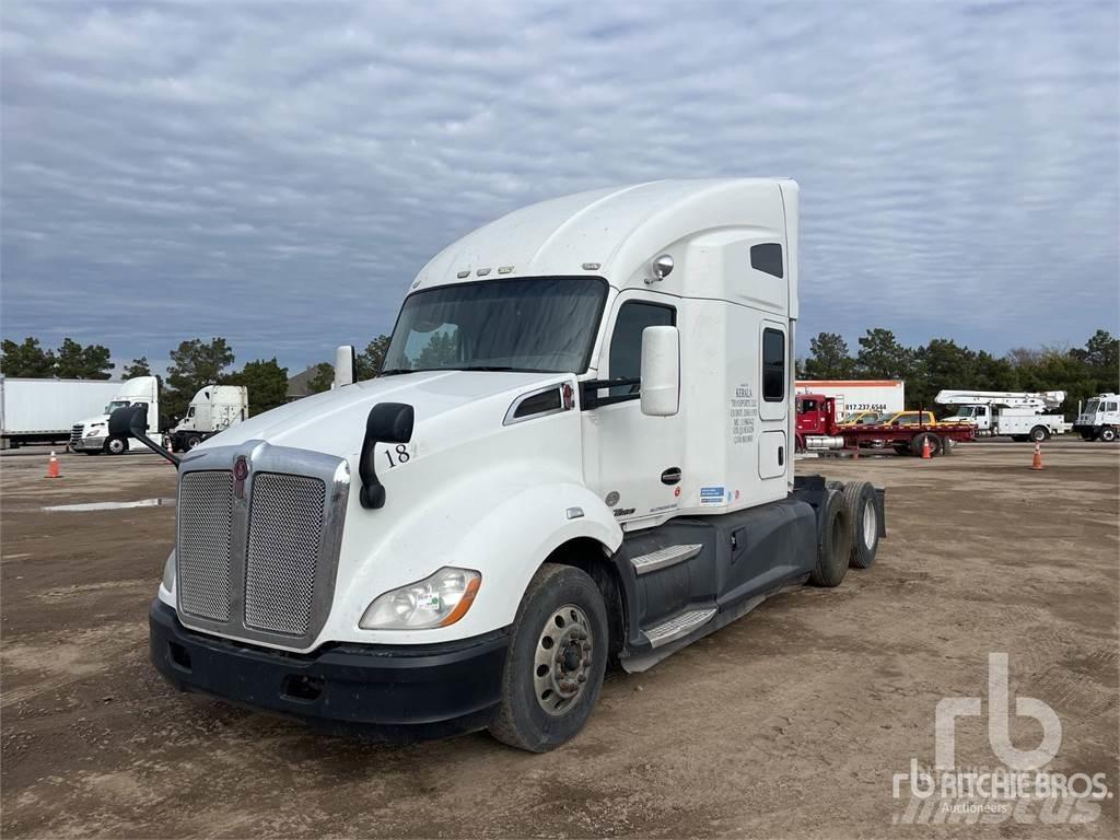Kenworth T680 Motrici e Trattori Stradali