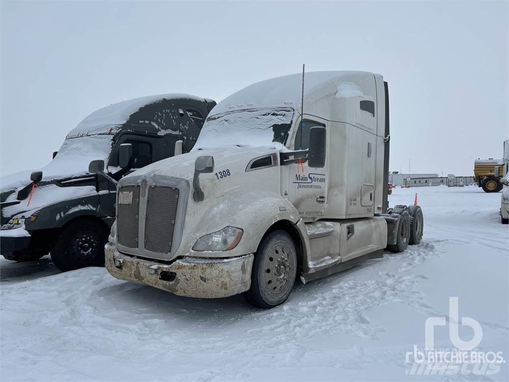Kenworth T680 Motrici e Trattori Stradali