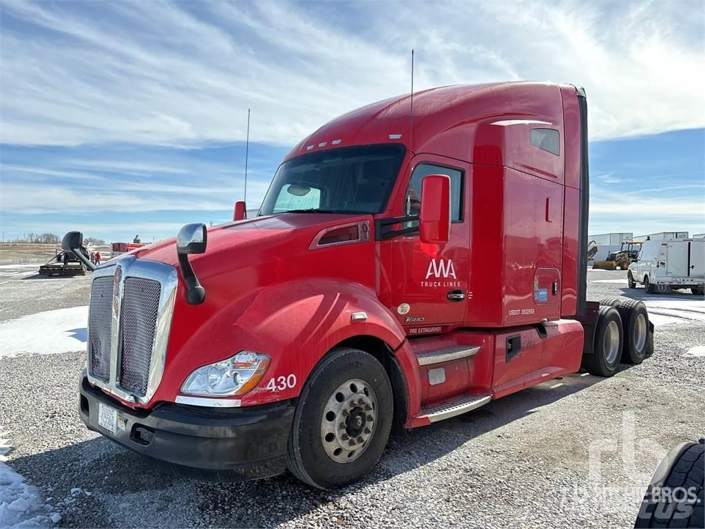 Kenworth T680 Motrici e Trattori Stradali