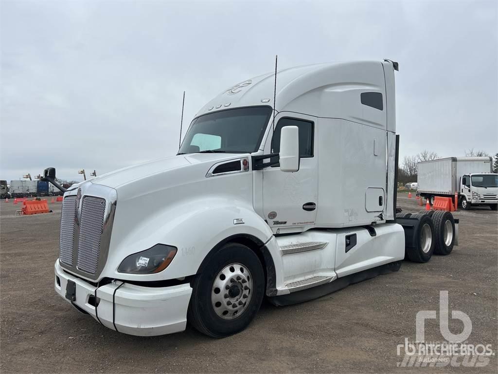 Kenworth T680 Motrici e Trattori Stradali