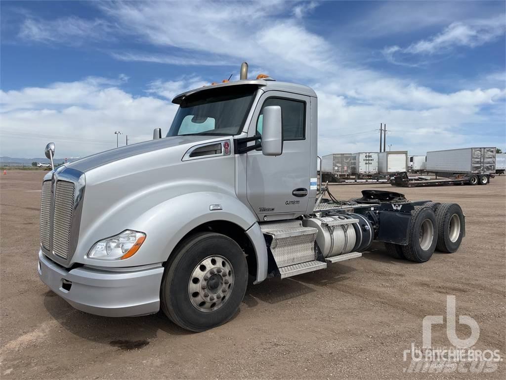 Kenworth T680 Motrici e Trattori Stradali