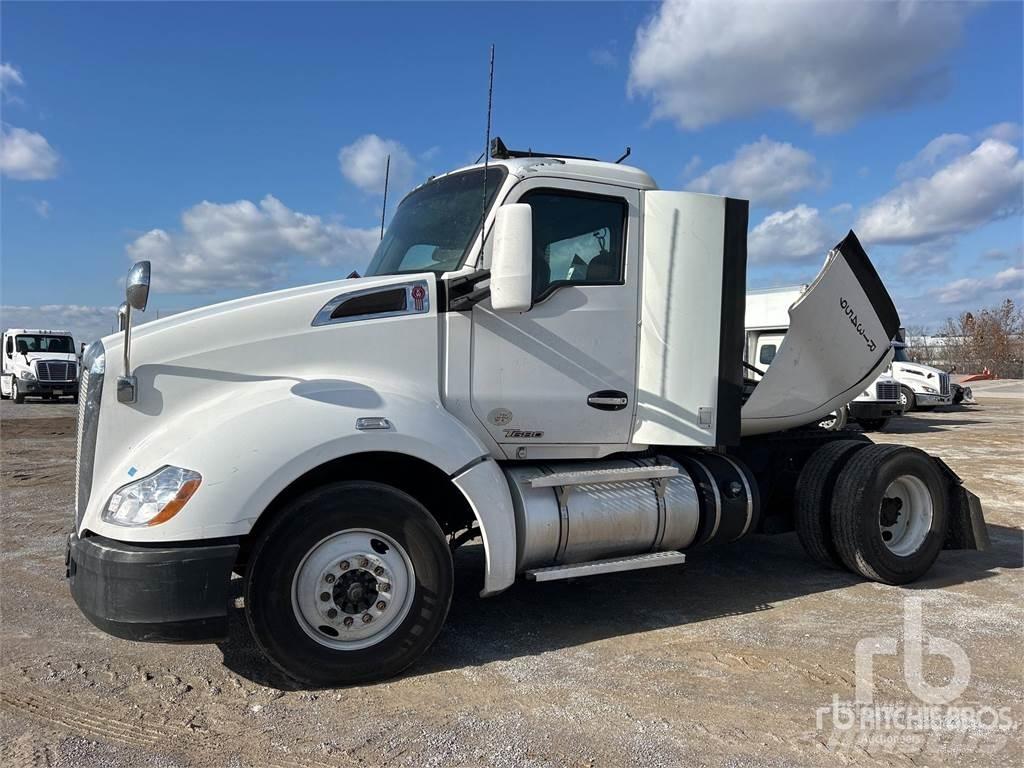 Kenworth T680 Motrici e Trattori Stradali