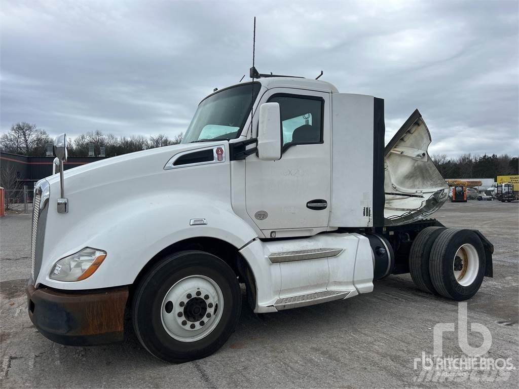 Kenworth T680 Motrici e Trattori Stradali